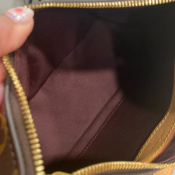 Louis Vuitton Boulogne - Picture 7 of 15